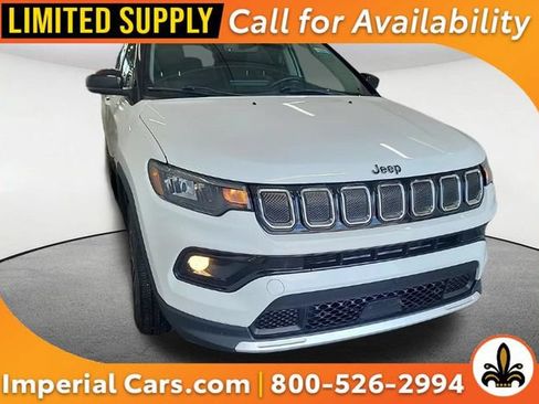 Used 2022 Jeep Compass Limited AWD/4WD image 1