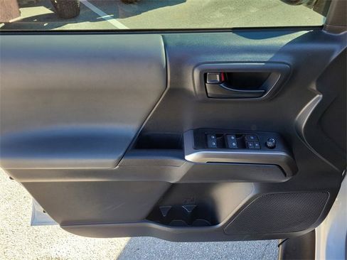 Used 2023 Toyota Tacoma 2WD Double Cab image 16