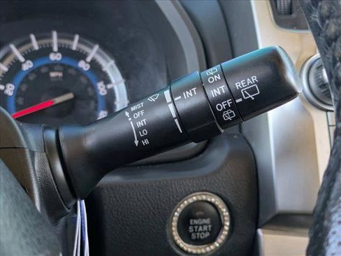 Used 2014 Toyota 4Runner Limited image 12