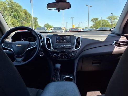 Used 2024 Chevrolet Equinox LT w/ LPO, Floor Liner Package AWD/4WD image 9