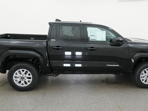 Used 2026 Toyota Tacoma SR5 AWD/4WD image 48