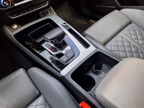 Used 2021 Audi SQ5 Prestige w/ Prestige Package image 16