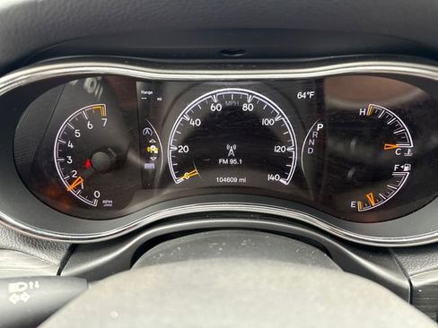 Used 2019 Jeep Grand Cherokee Limited AWD/4WD image 19