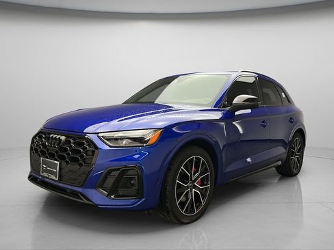 Used 2024 Audi SQ5 Premium Plus AWD/4WD image 2