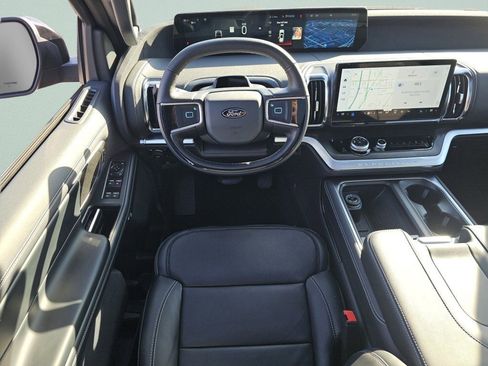 New 2025 Ford Expedition Max Platinum w/ Stealth Performance Package image 4