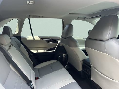 Used 2021 Toyota RAV4 XLE Premium FWD image 20