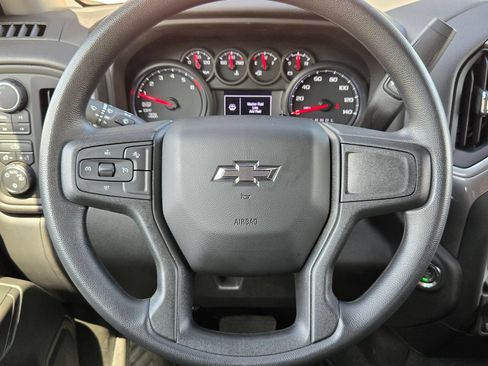 Used 2025 Chevrolet Silverado 1500 Custom Trail Boss AWD/4WD image 20