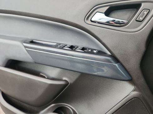 Used 2017 Chevrolet Colorado Z71 image 14