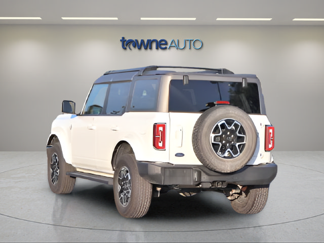 Used 2022 Ford Bronco Outer Banks AWD/4WD image 3