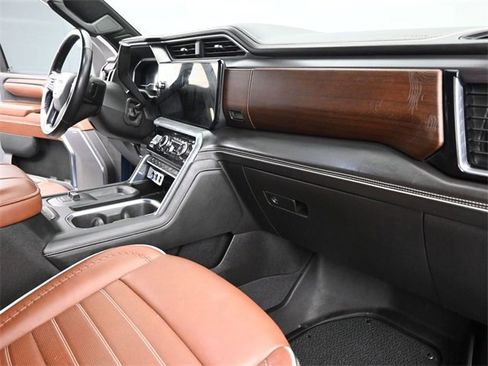 Used 2024 GMC Sierra 2500 Denali Ultimate image 21