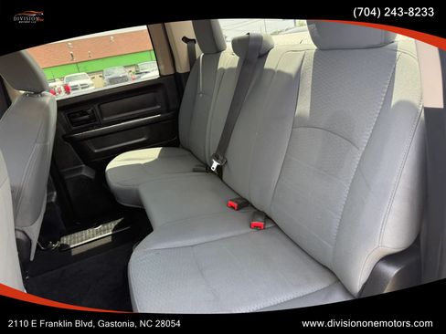 Used 2015 RAM 1500 Express AWD/4WD image 8