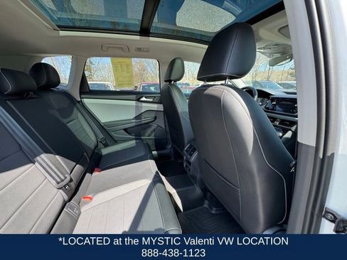 Certified 2023 Volkswagen Taos SE w/ Panoramic Sunroof Package AWD/4WD image 23