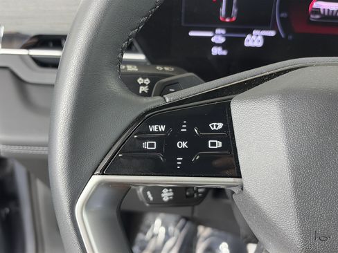 Used 2025 Audi Q6 e-tron Premium Plus AWD/4WD image 26