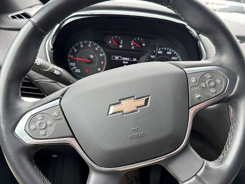 Used 2023 Chevrolet Traverse LT AWD/4WD image 19