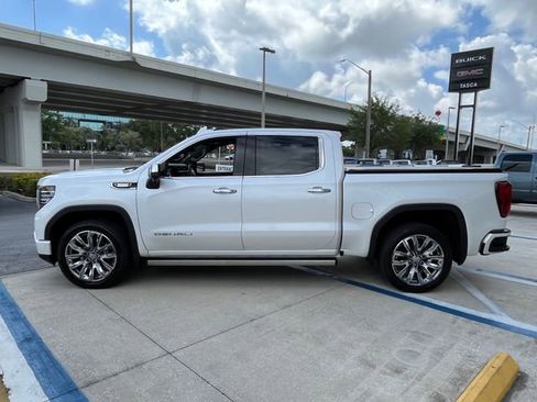 Used 2023 GMC Sierra 1500 Denali w/ Denali Reserve Package AWD/4WD image 4