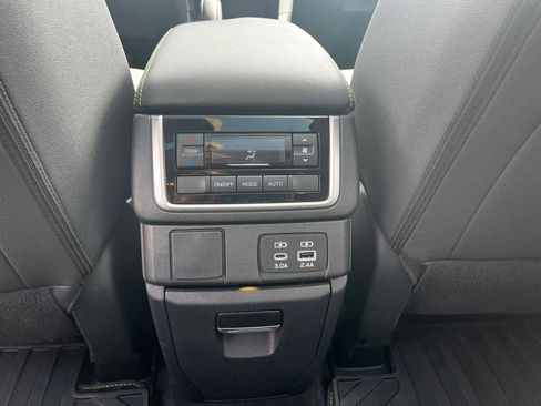 Used 2023 Subaru Ascent Onyx Edition image 12