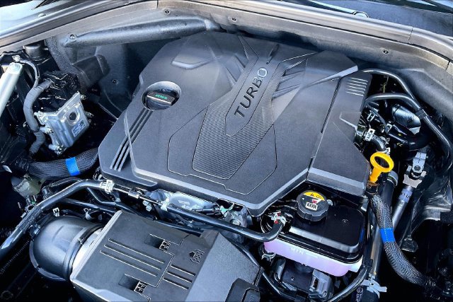 Certified 2026 Genesis GV70 2.5T Select AWD/4WD image 33