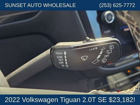 Used 2022 Volkswagen Tiguan SE AWD/4WD image 35