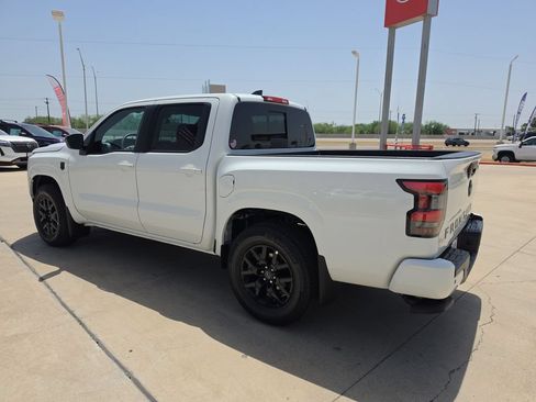 New 2026 Nissan Frontier SV w/ Tow Package RWD image 4