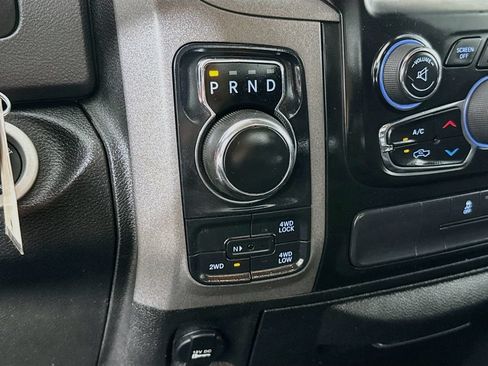 Used 2019 RAM 1500 Express w/ Wheel & Sound Group AWD/4WD image 19