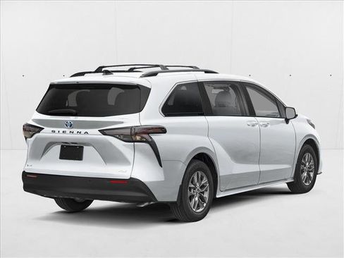 New 2026 Toyota Sienna XLE AWD/4WD image 2