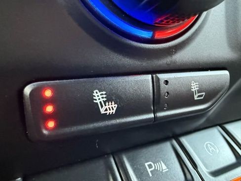 Used 2022 Chevrolet Silverado 1500 LT w/ Safety Package image 19