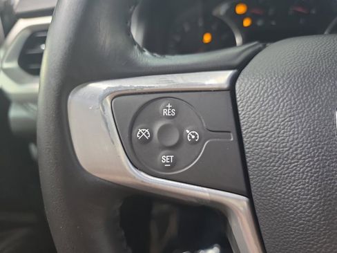 Used 2017 GMC Acadia SLT FWD image 17