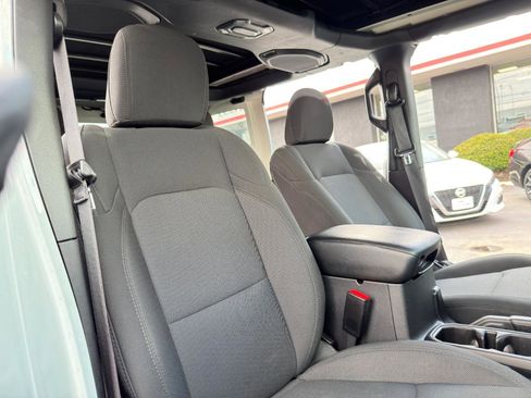 Used 2023 Jeep Wrangler Unlimited w/ Sun & Screen Package AWD/4WD image 32