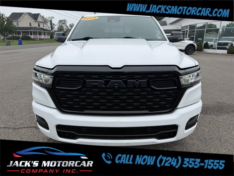 Used 2025 RAM 1500 Big Horn AWD/4WD image 4