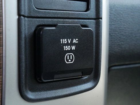 Used 2016 RAM 1500 Laramie AWD/4WD image 44