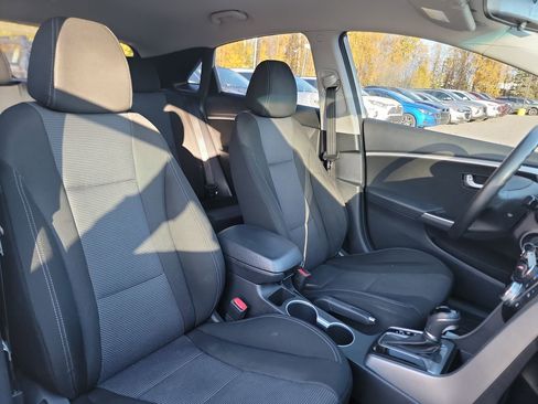Used 2014 Hyundai Elantra GT image 19