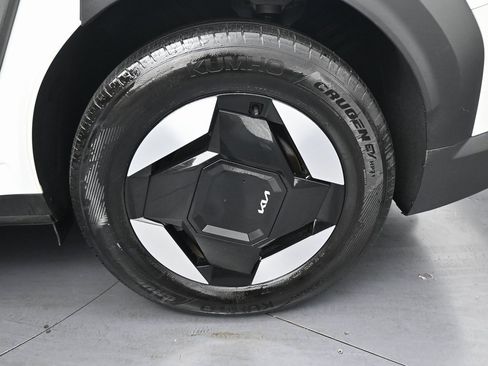 Used 2024 Kia EV9 Light image 49