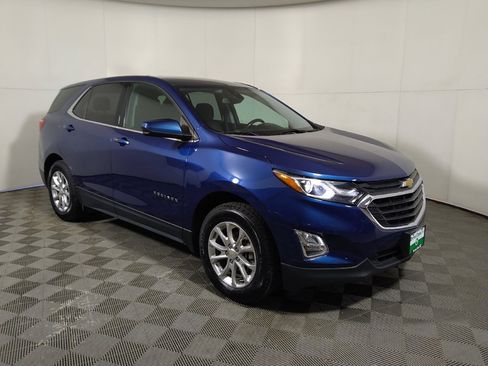 Used 2020 Chevrolet Equinox LT w/ Driver Convenience Package AWD/4WD image 13