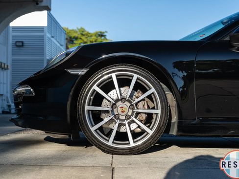 Used 2013 Porsche 911 GT3 RS image 28