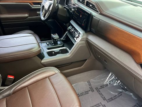 Used 2023 GMC Sierra 1500 Denali w/ Denali Reserve Package image 18