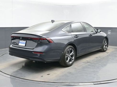 Used 2023 Honda Accord EX image 10
