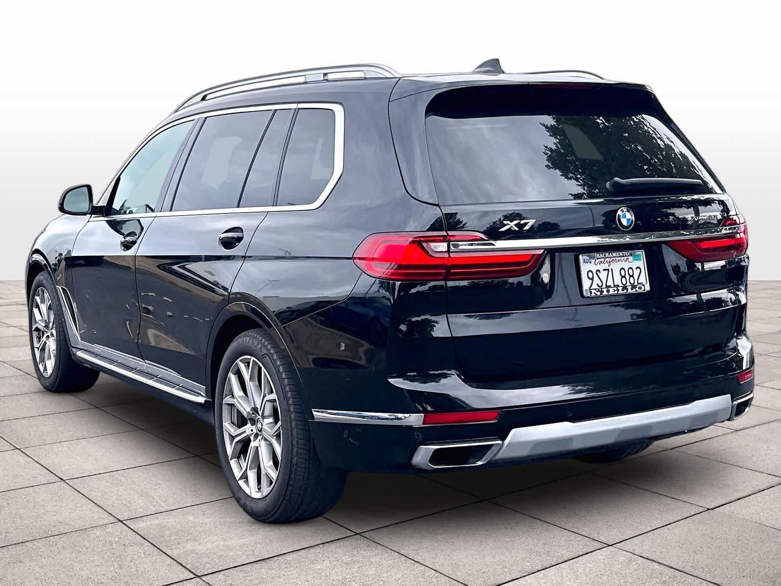 Used 2022 BMW X7 xDrive40i w/ Premium Package AWD/4WD image 4