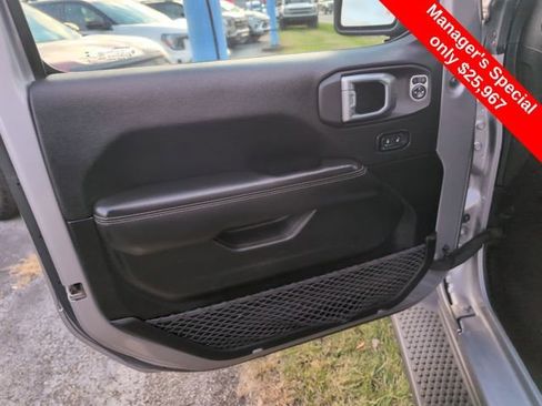 Used 2021 Jeep Wrangler Unlimited Sahara w/ Uconnect 4C Nav & Sound Group image 13