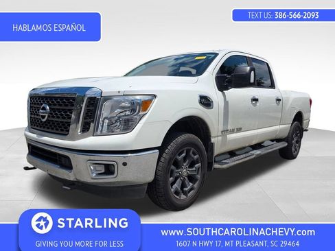 Used 2018 Nissan Titan SV w/ SV Convenience Package AWD/4WD image 1