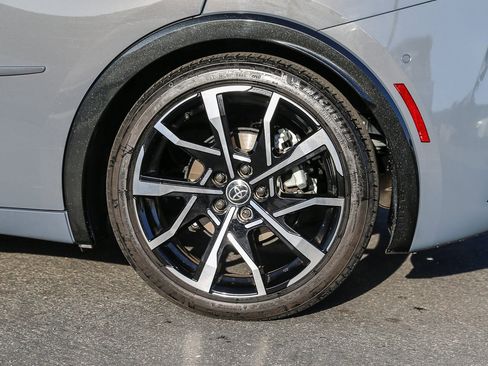 Used 2024 Toyota Prius Prime Premium image 8