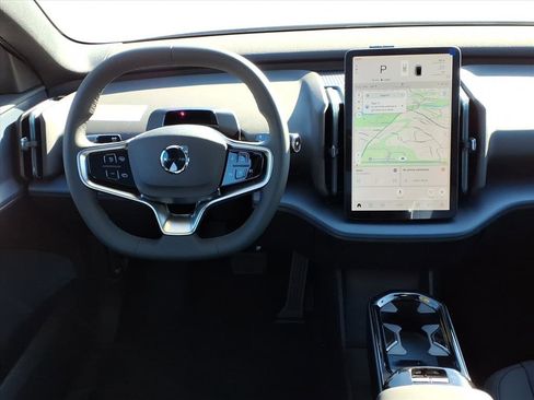 New 2026 Volvo EX30 Plus w/ Protection Package Premier image 9