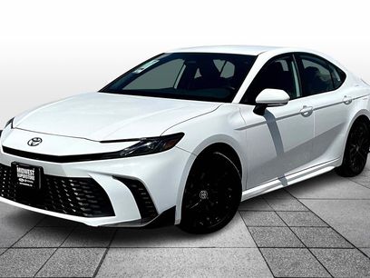 Used 2025 Toyota Camry SE