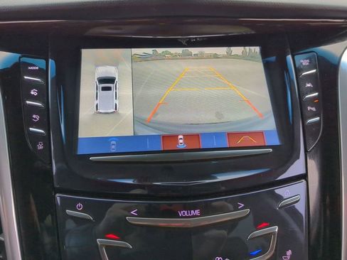 Used 2019 Cadillac Escalade Luxury image 16