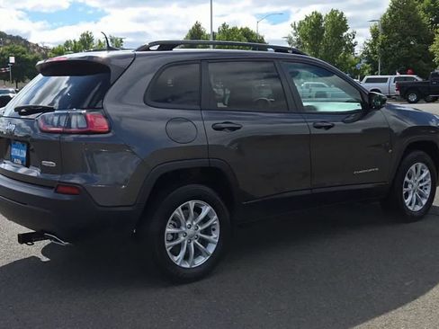 Used 2022 Jeep Cherokee Latitude Lux AWD/4WD image 8