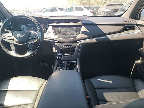Used 2021 Cadillac XT5 Sportv w/ Platinum Package AWD/4WD image 7