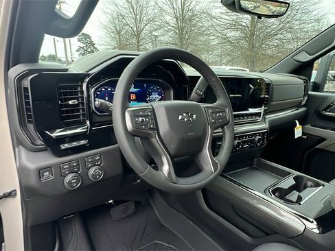 New 2026 Chevrolet Silverado 2500 ZR2 image 18