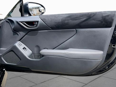 Used 2022 Toyota GR86 Premium RWD image 18