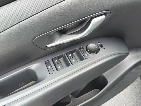 Used 2025 Hyundai Tucson SEL FWD image 32