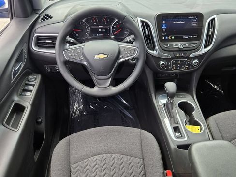 Used 2024 Chevrolet Equinox LT FWD image 12