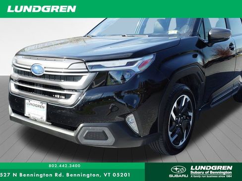 Certified 2025 Subaru Forester Limited image 12